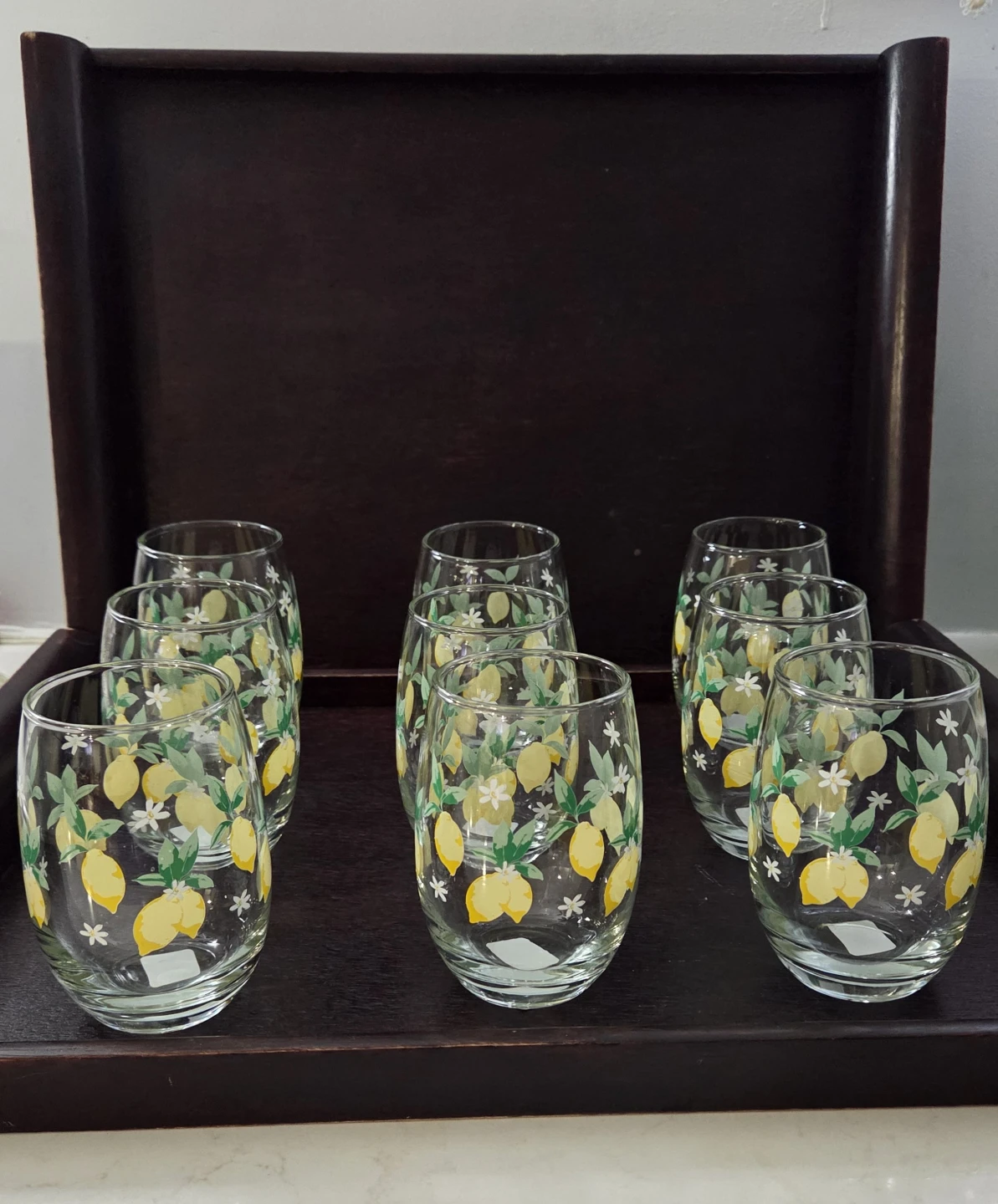 Set of 9 Lemon Pattern Stemless Glasses.