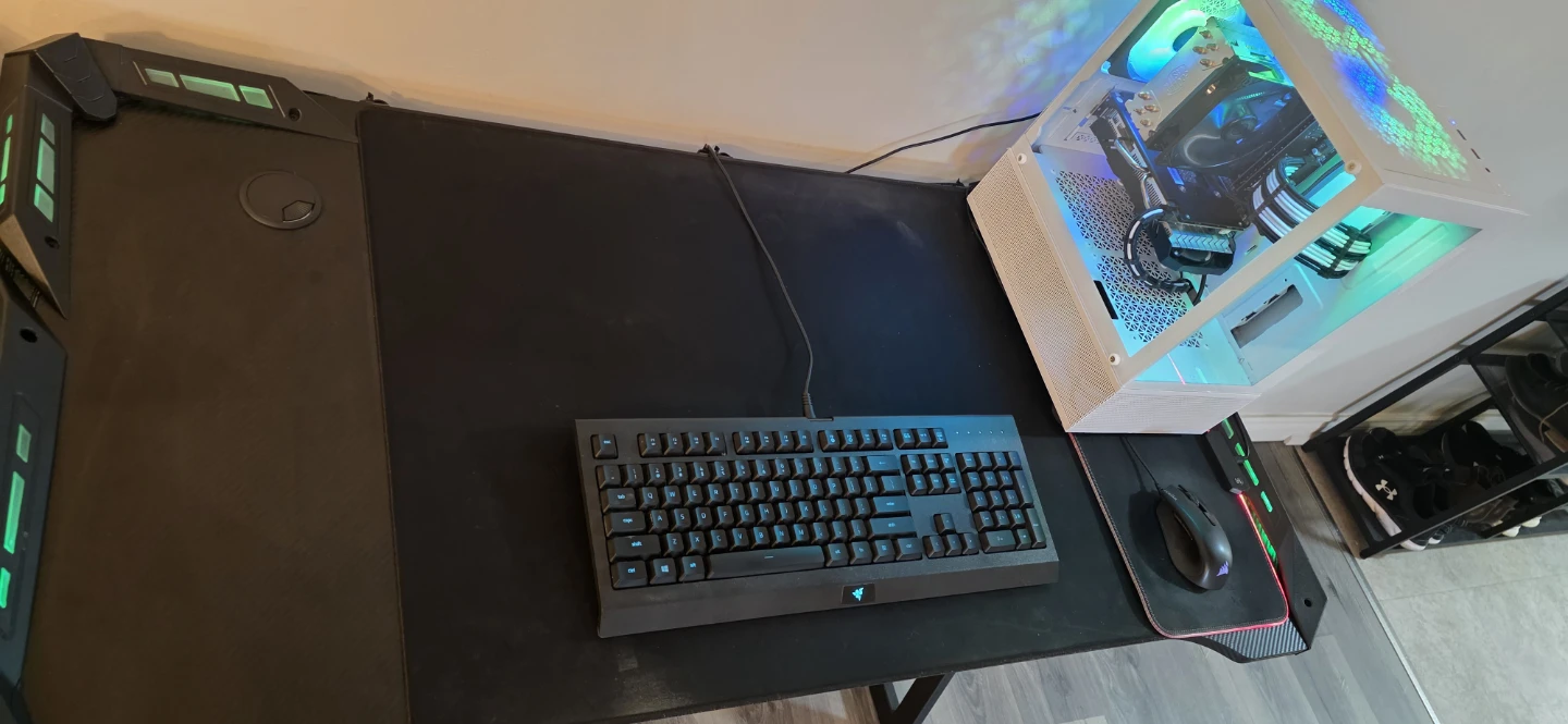 White ATX Gaming PC Tower - photo 4