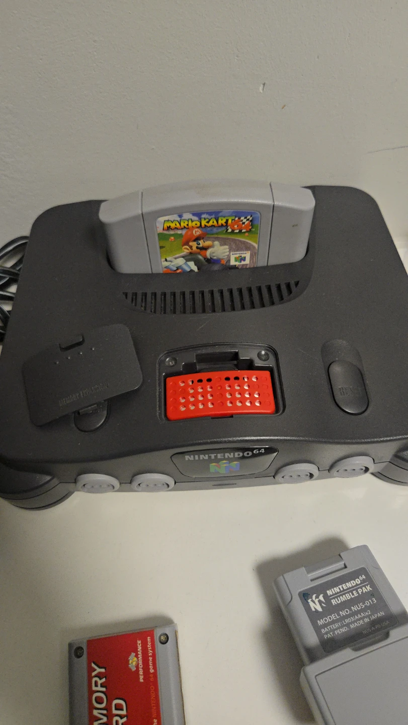Nintendo 64 Console  Mario Kart 64, Controllers & Memory Card - photo 3