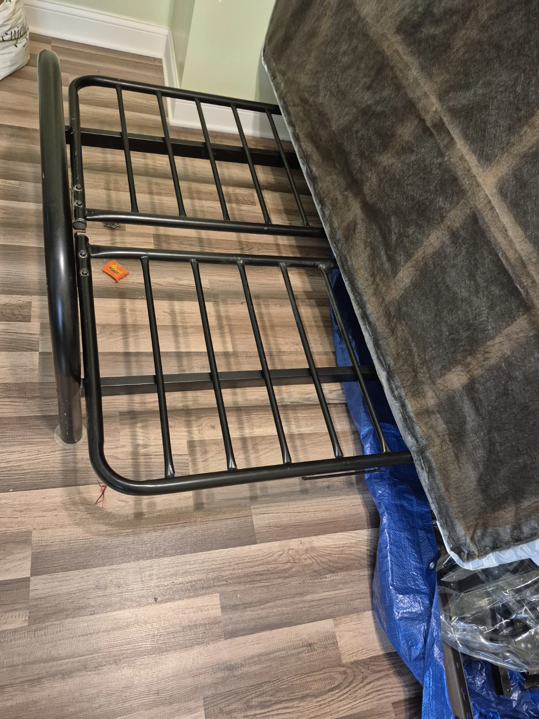 Sturdy metal futon -  can be used for sofa or bed - photo 3