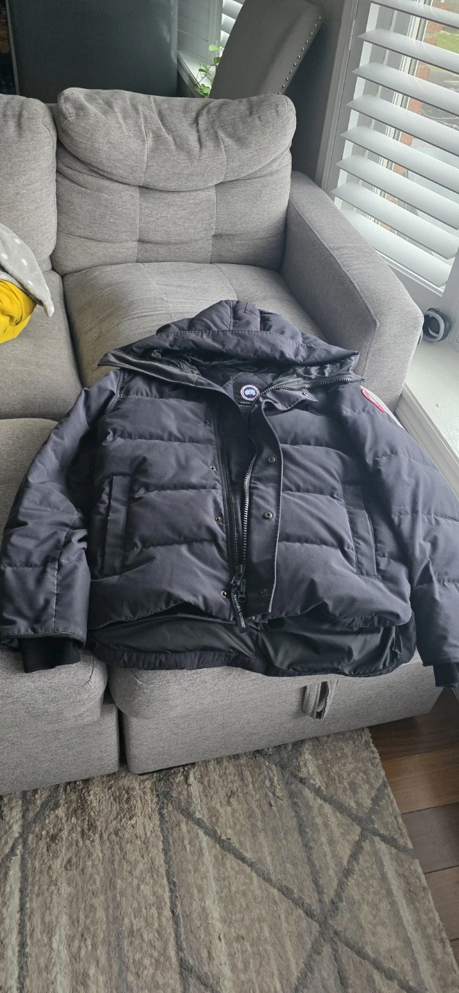 Canada Goose Down Winter Jacket - Navy - photo 4