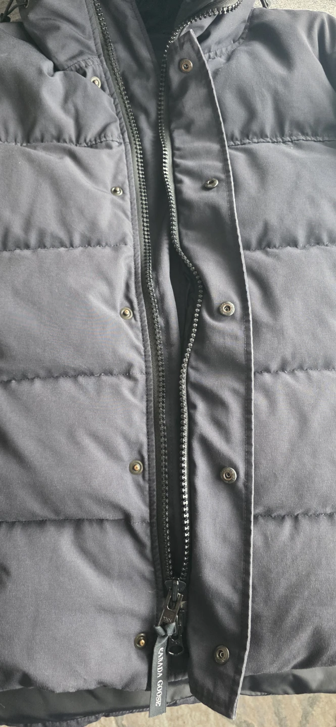 Canada Goose Down Winter Jacket - Navy - photo 5