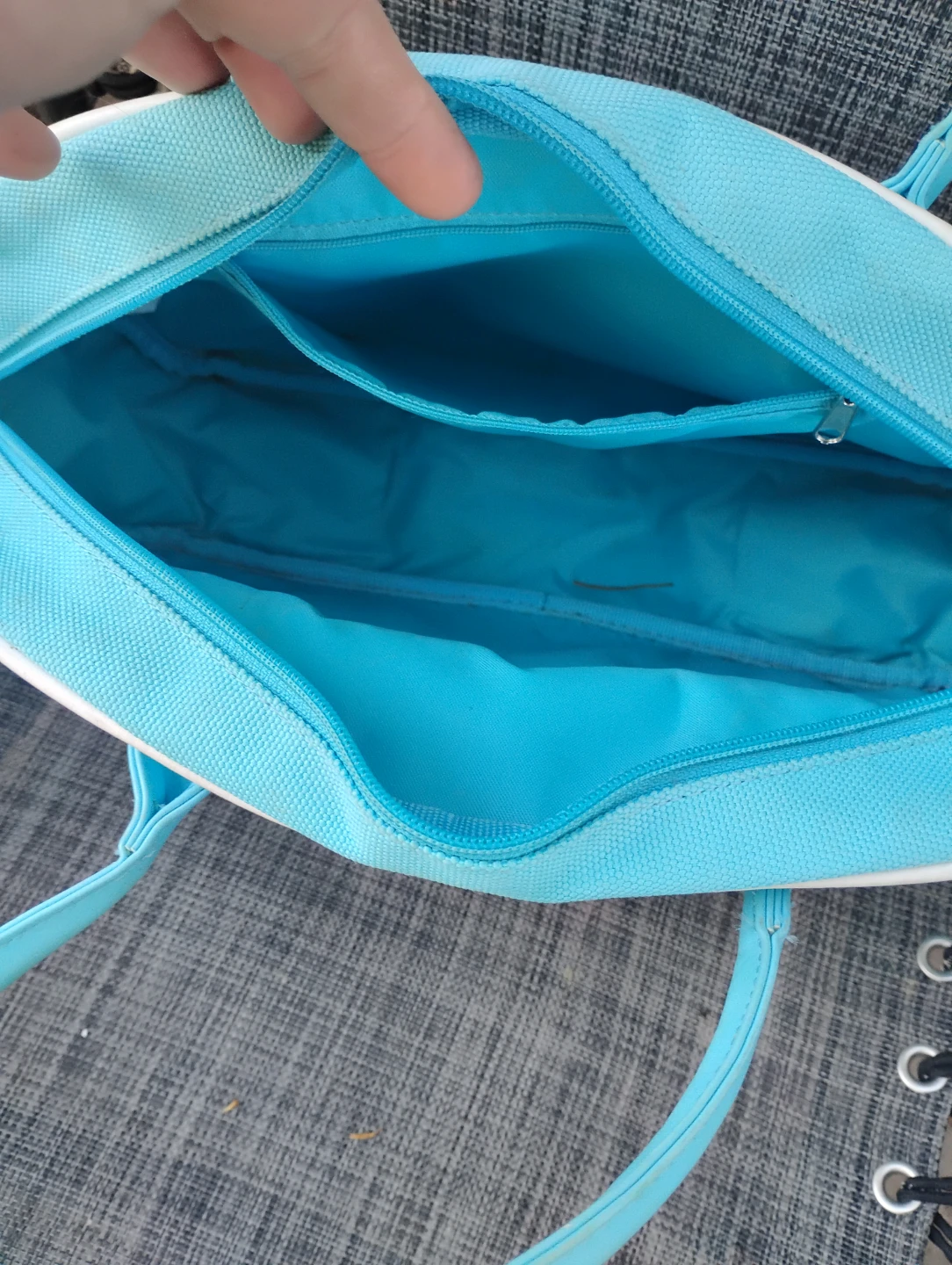 Reebok Blue and White purse - photo 3