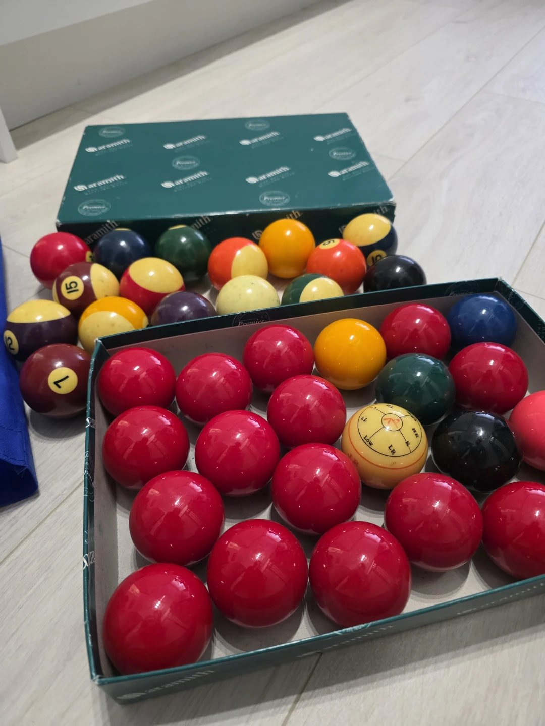 Aramith Premier Billiard & Pool Balls Set - photo 2