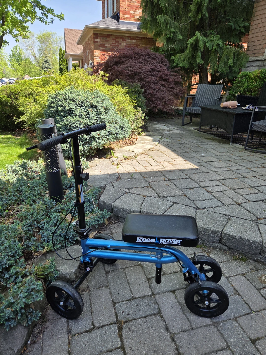 Knee Rover All-Terrain Steerable Knee Scooter