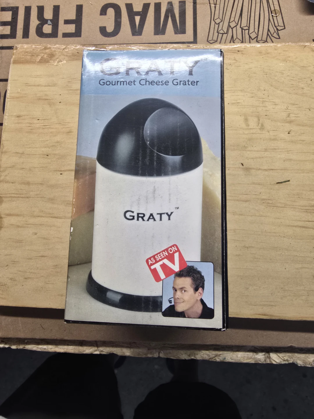 Graty Gourmet Cheese Grater