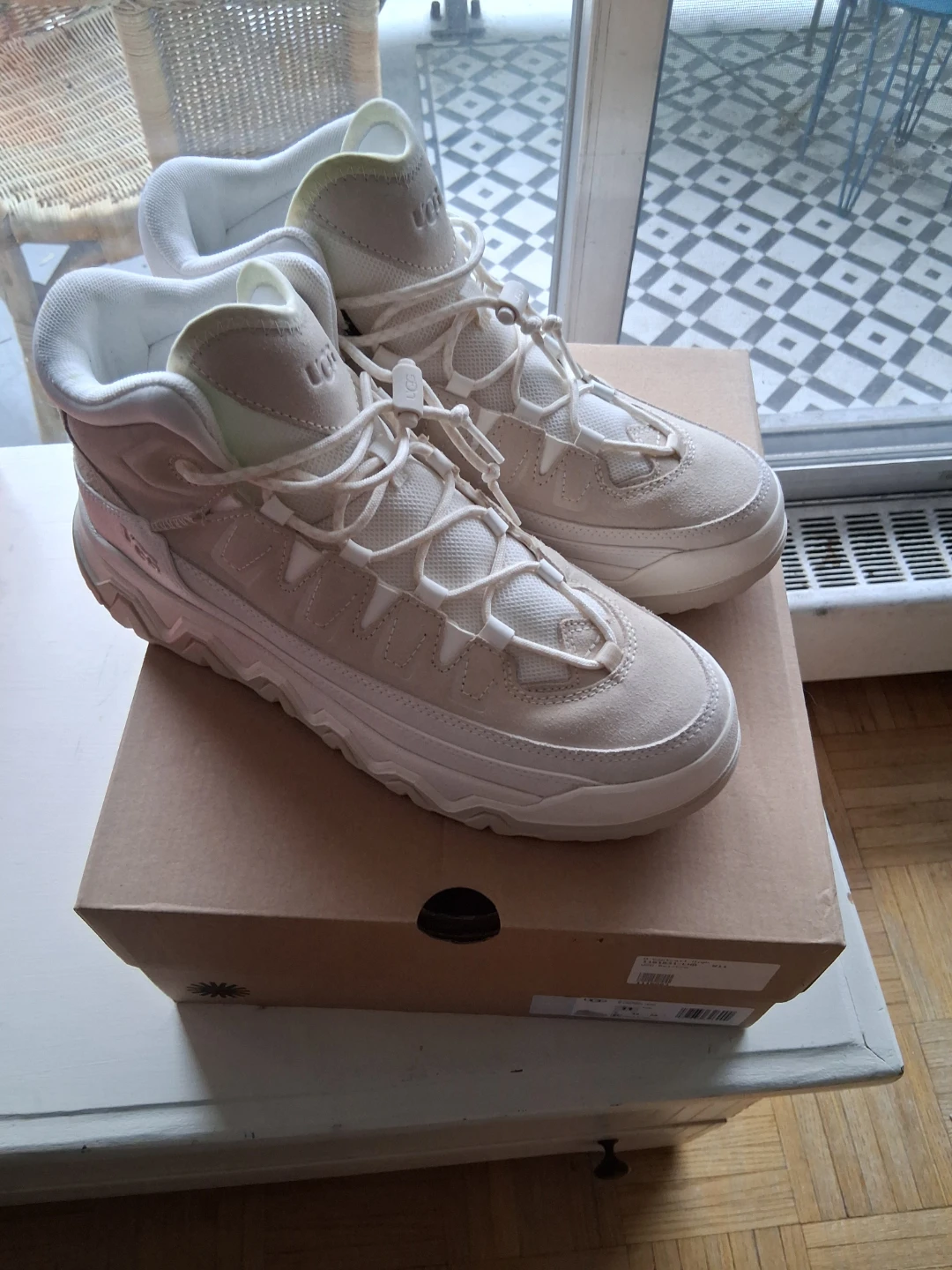 UGG W Captrail High Boots - Beige - Size 11 women - photo 5