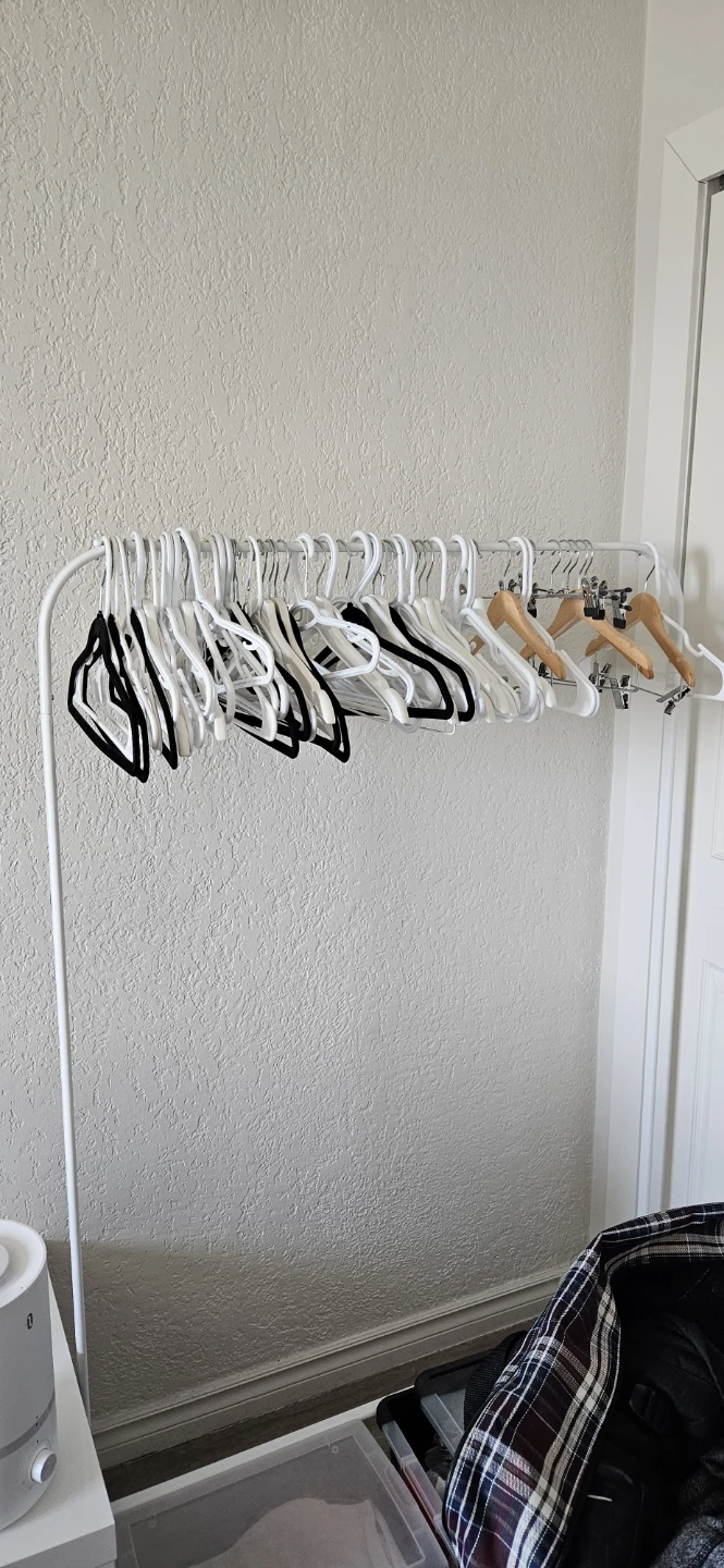 Clothing rack