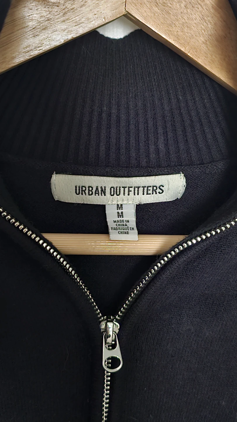 Urban Outfitters Black Zip-Up Cropped Sweater - photo 2