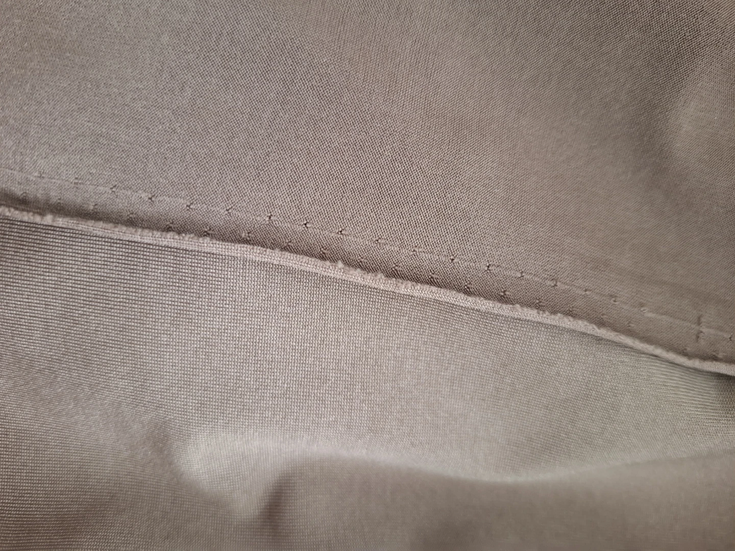 Soft stretch fabric pieces in dusty mauve & warm grey. - photo 5