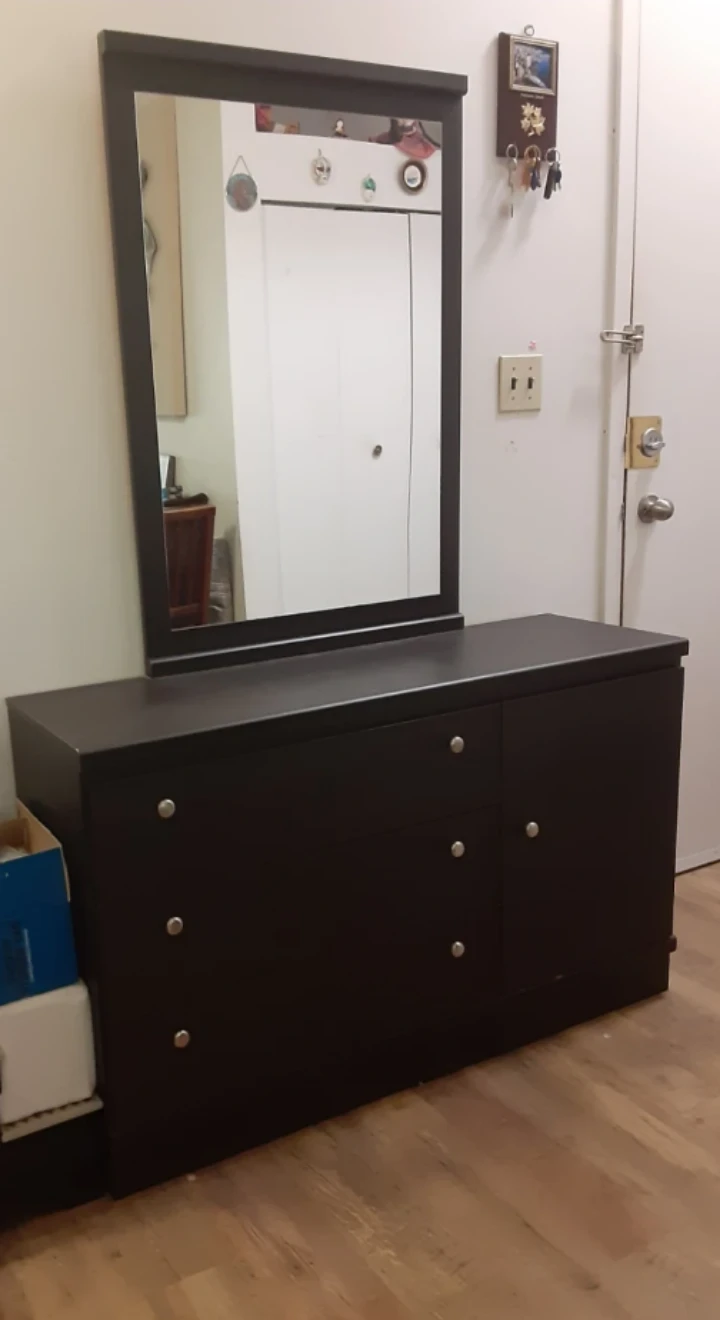 Dark Brown Dresser 3 Drawers with Mirror