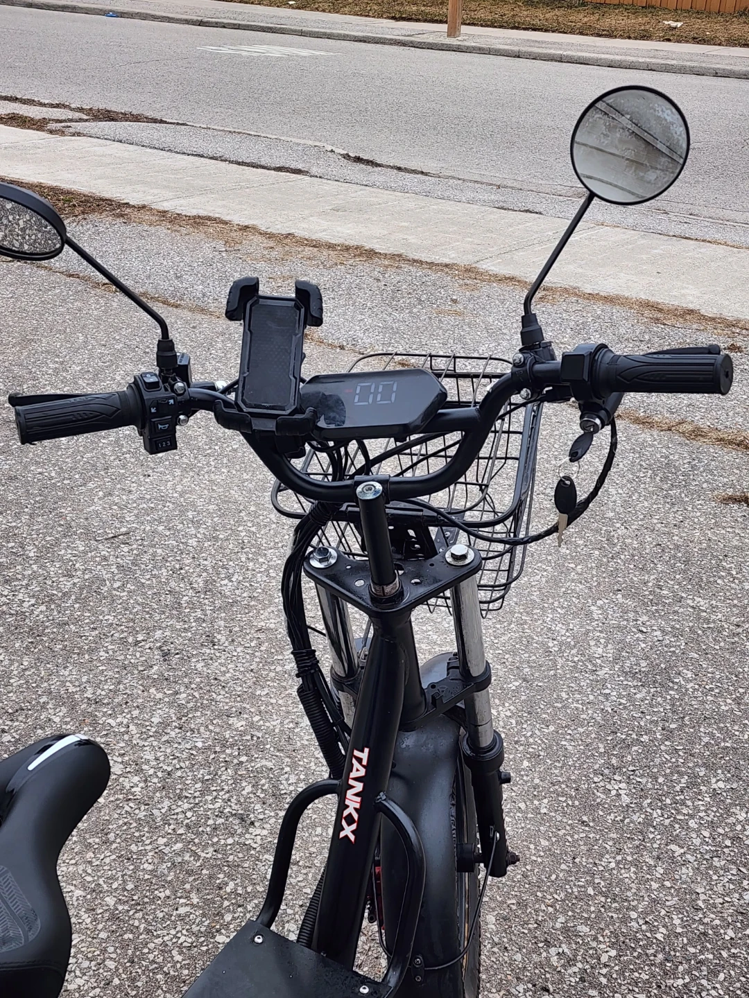 TANXX Electric Scooter with Basket and Rack - photo 4