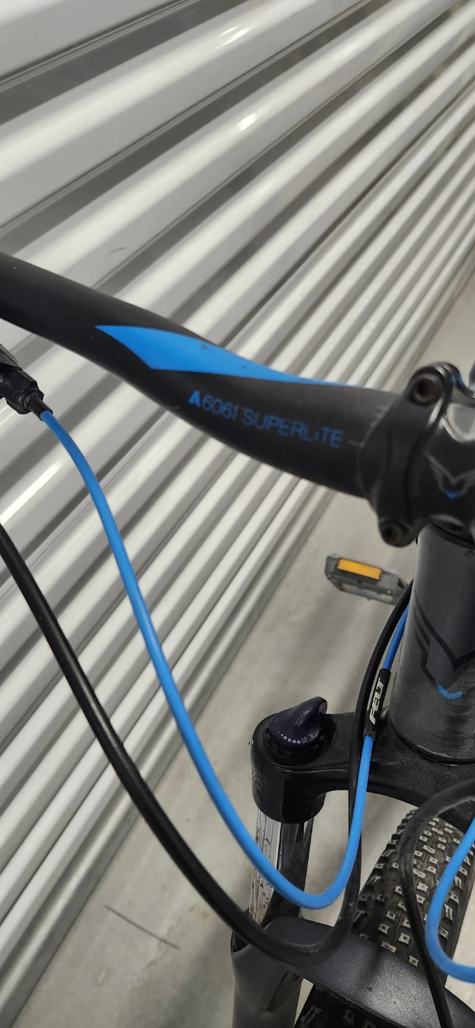 27" tire 15" frame TEKTRO bike - photo 4