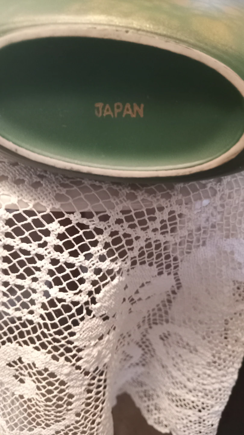 Green Vase with Gold leaf  Pattern - photo 4