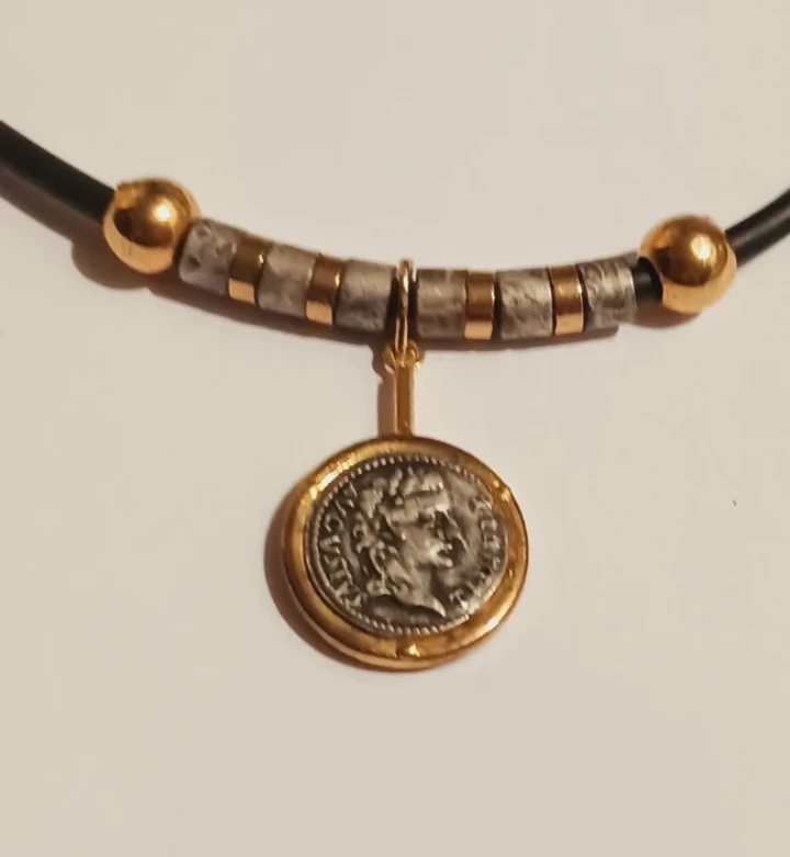 Vintage Roman French Coin Pendant with Necklace - photo 2