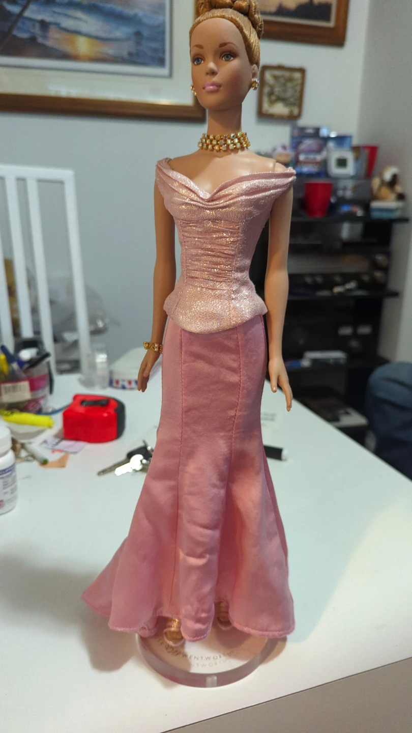 Wentworth Doll Pink Gown - photo 2