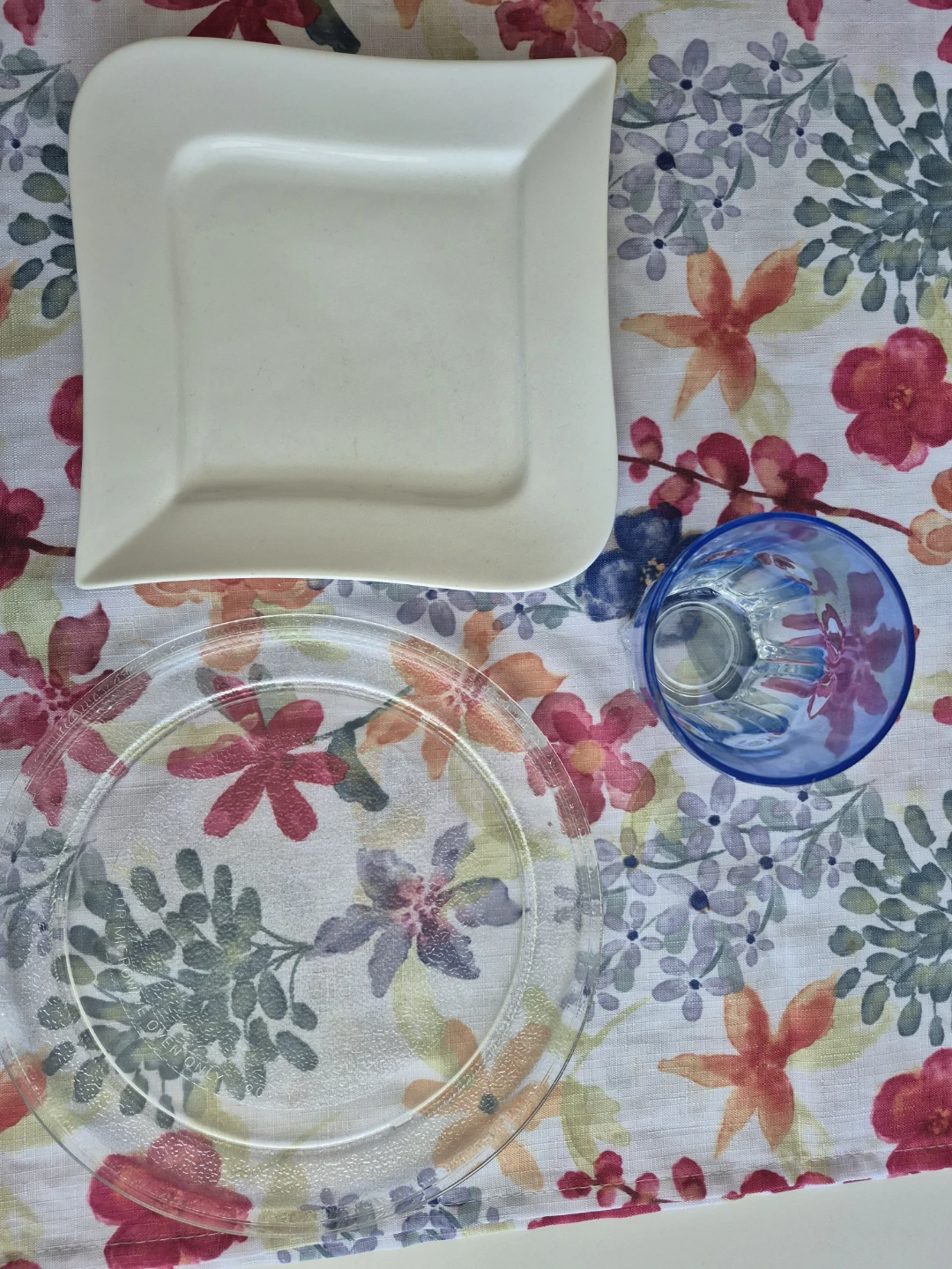 FREE assortment of kitchen glassware/china