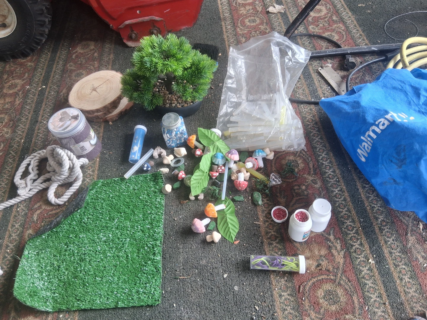 Assorted Crafting and Decor Items - photo 2
