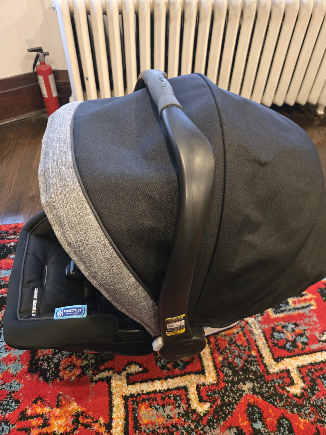 Graco Newborn Car Seat - photo 5
