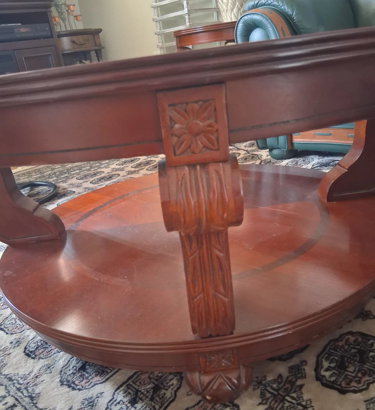 Oval Coffee Table with Glass Top - photo 3
