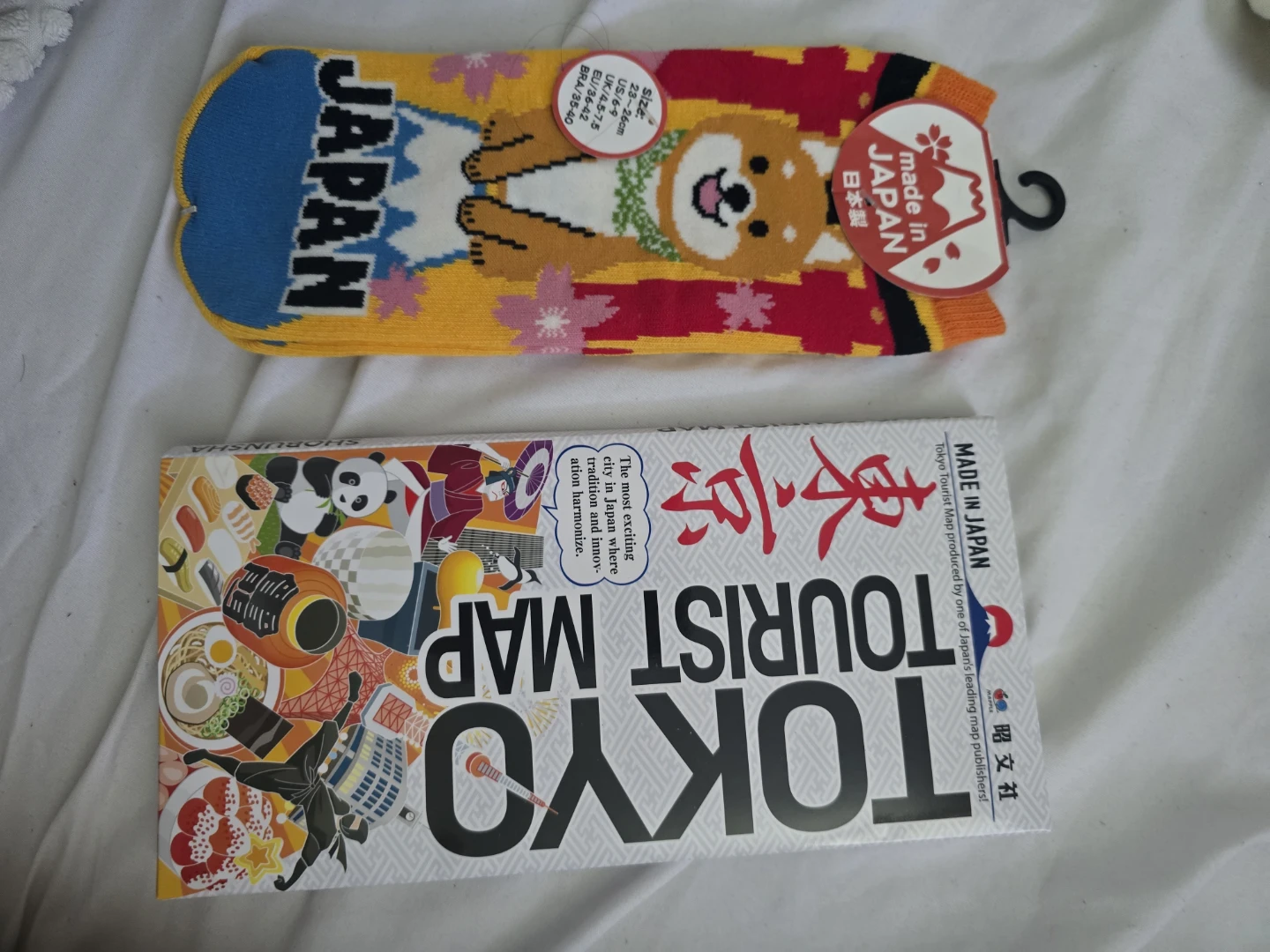 Shiba Inu "Japan" Socks & Tokyo Tourist Map