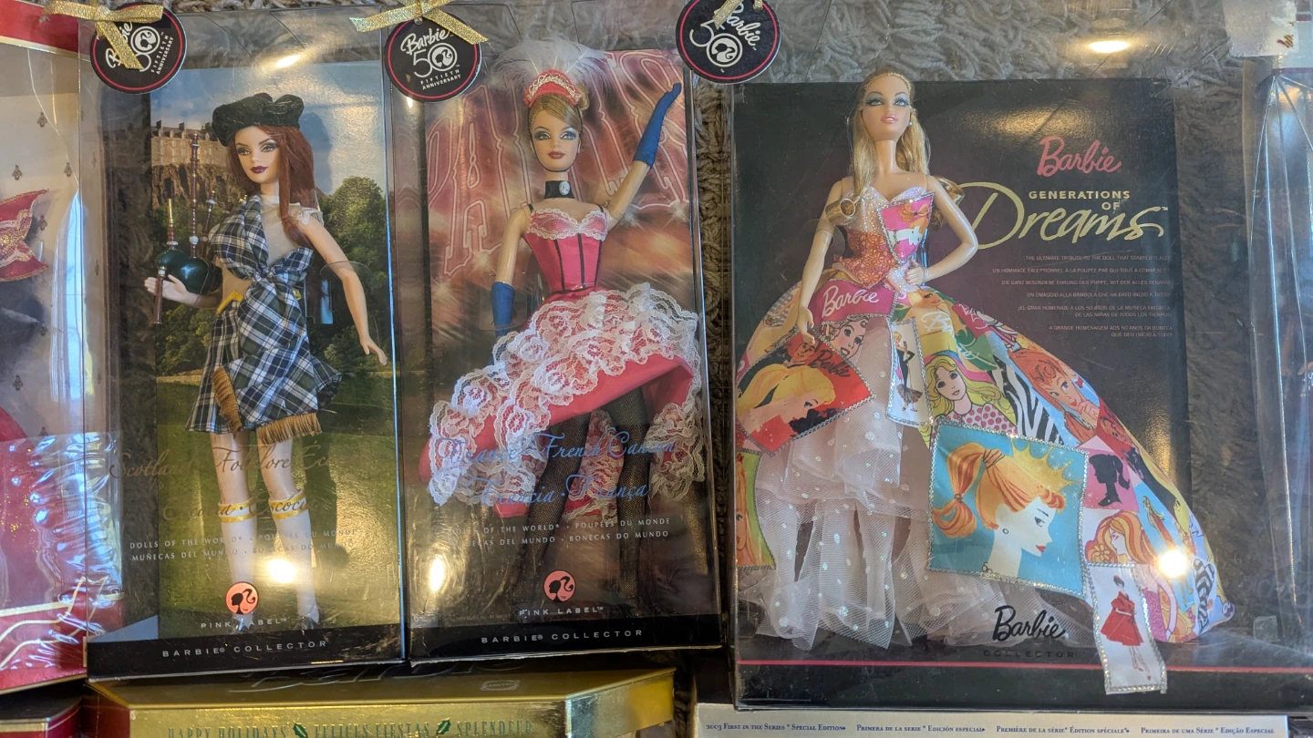 Barbie Collector Dolls - photo 5