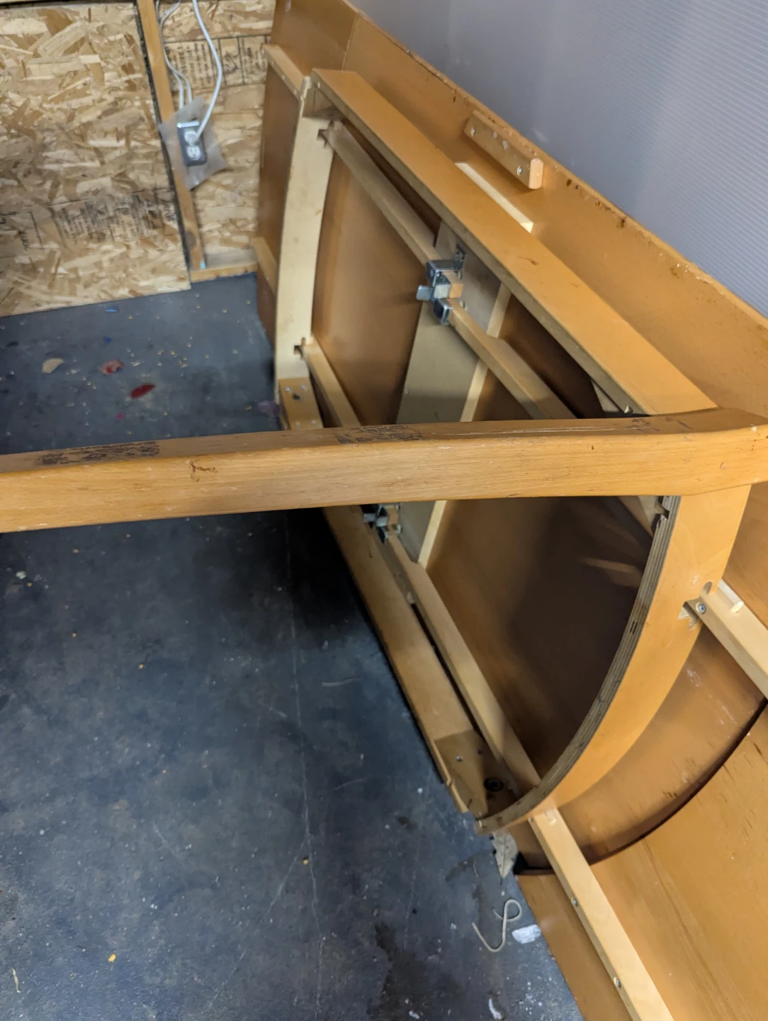 Heavy table top for refinishing around 8ft when extended - photo 2
