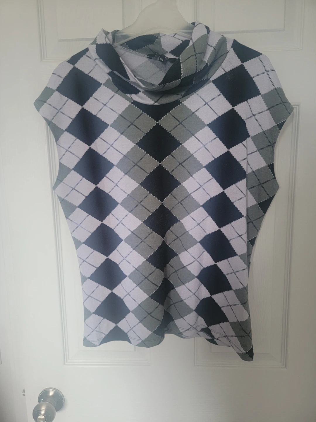 Women's Argyle Turtleneck Sleeveless Top - freesize large to XXL