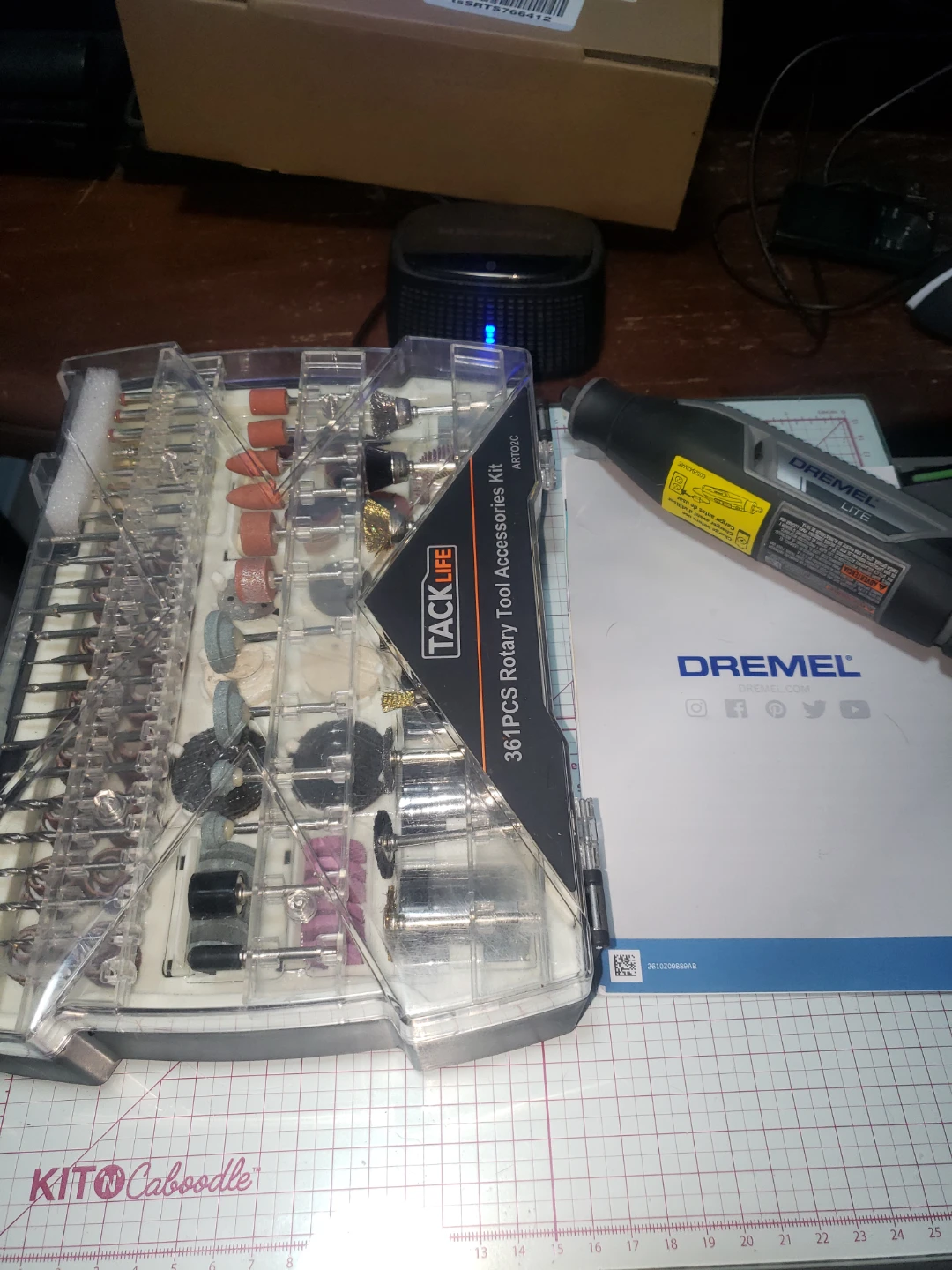 Dremel lite with 361 rotary bit kit trades.
