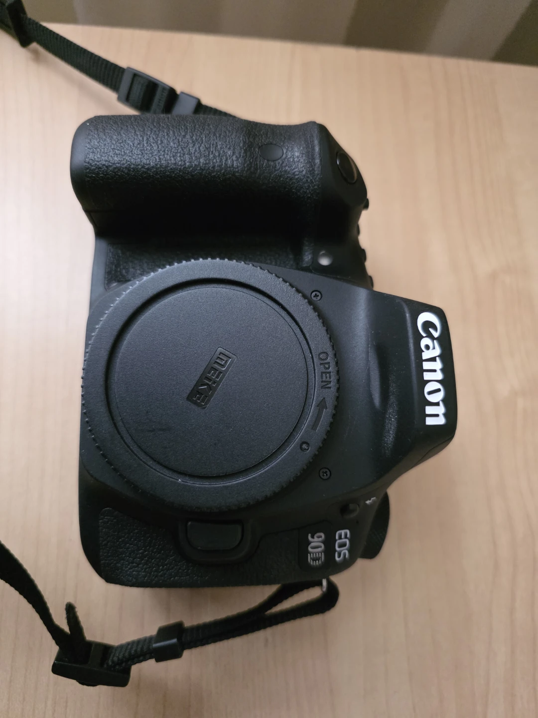 Canon EOS 90D DSLR Camera Body with Strap - photo 2