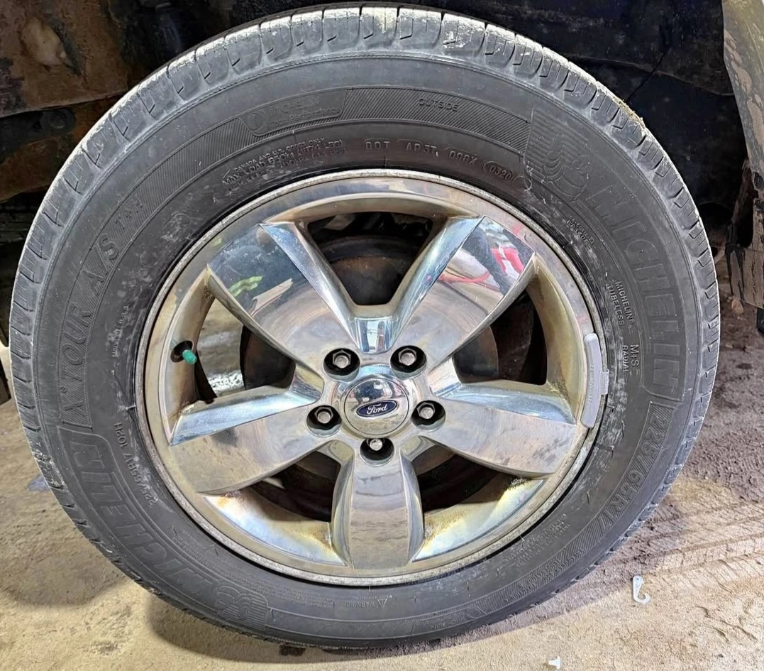 Michelin Tire P225/65R17