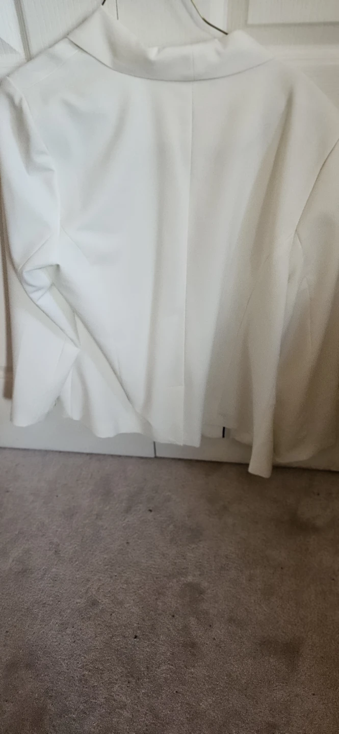 Reitmans White Blazer - Size 17 tall - photo 2