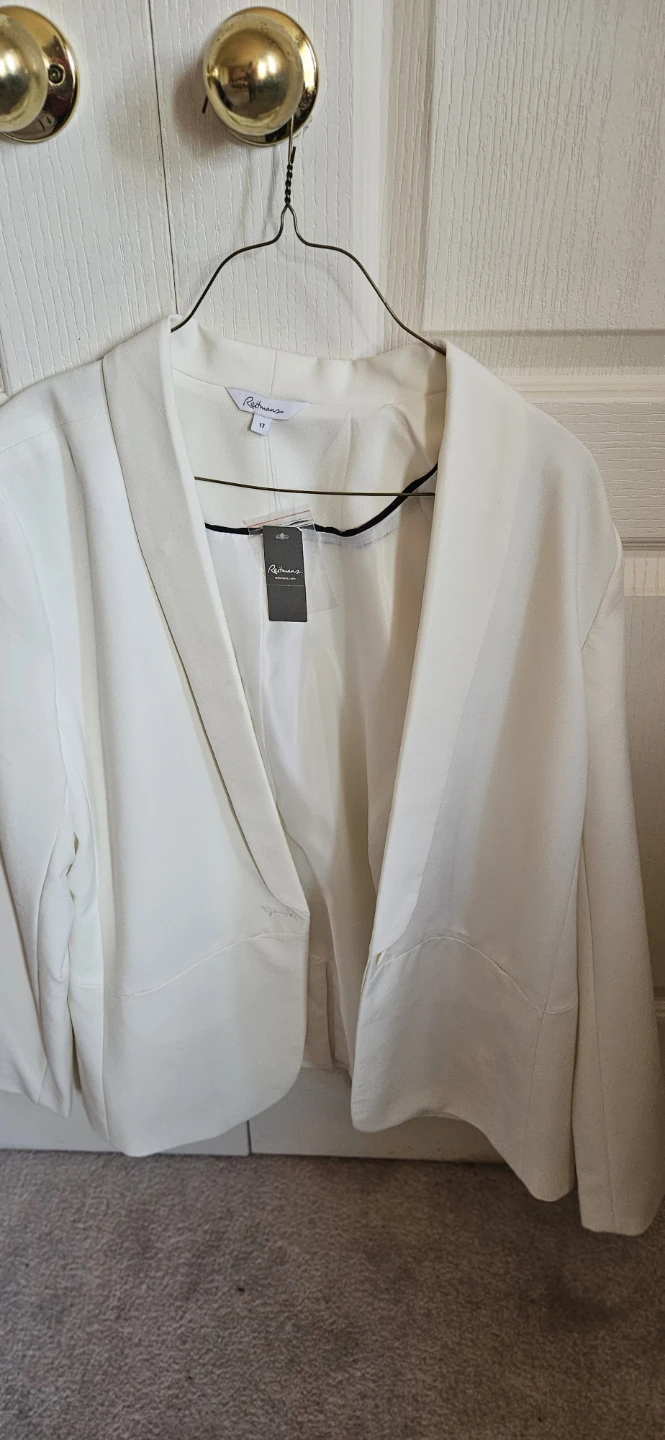 Reitmans White Blazer - Size 17 tall - photo 3