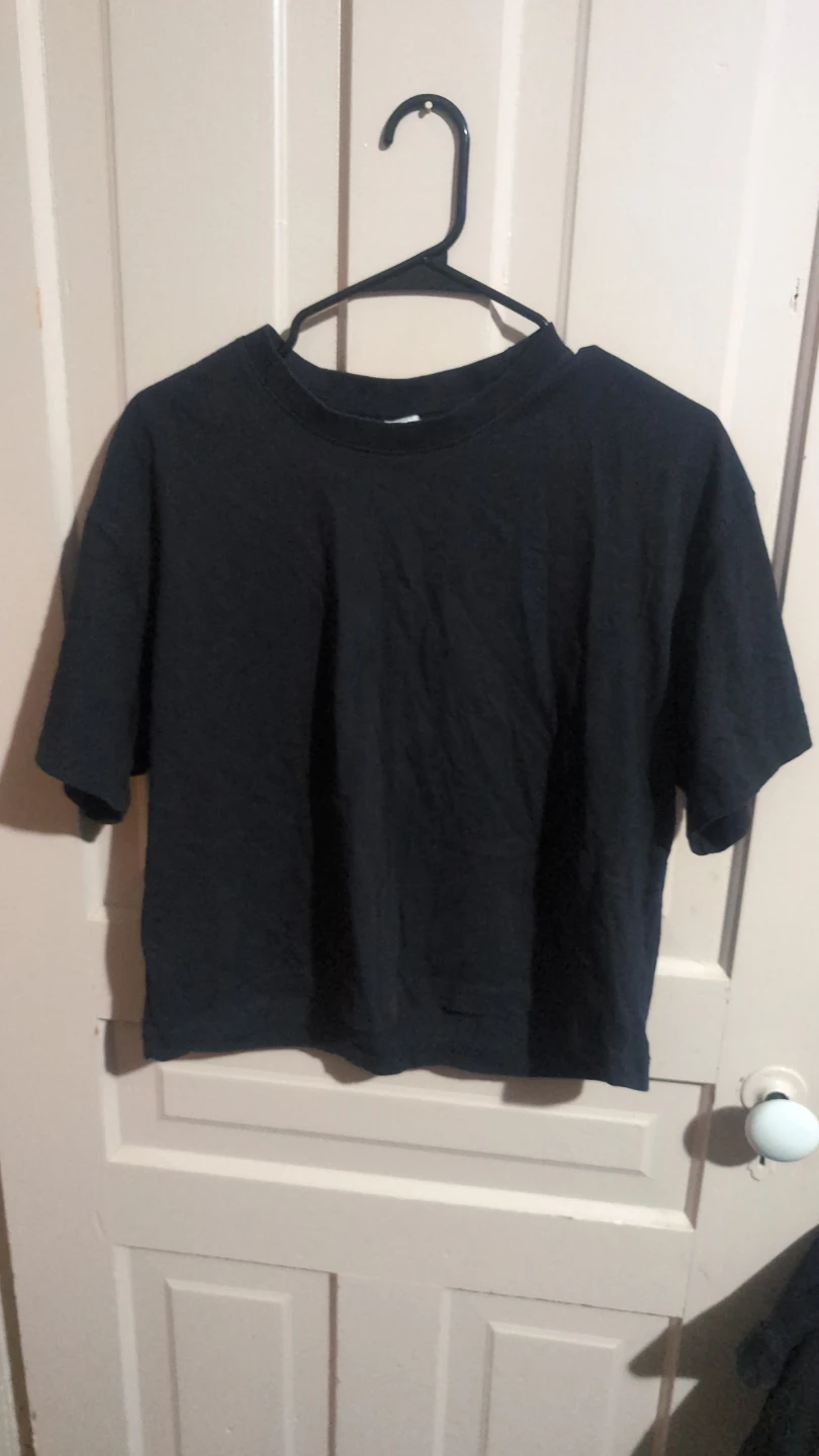 J.O&CO Black Cropped Top T-Shirt - Size L