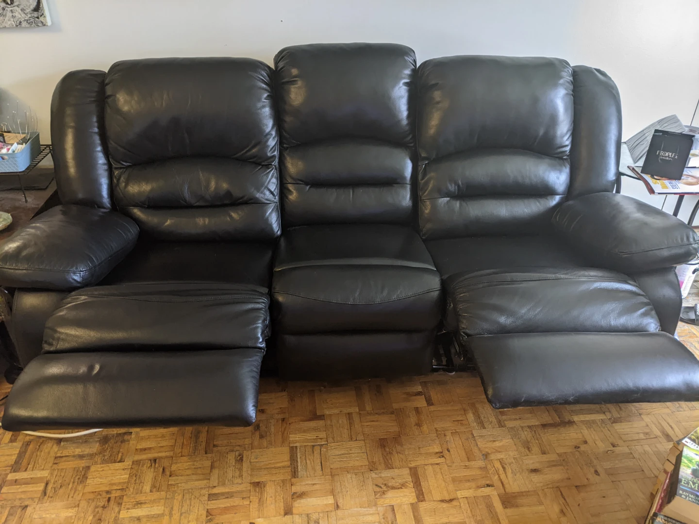 3 Seat Leather Recliner - photo 2