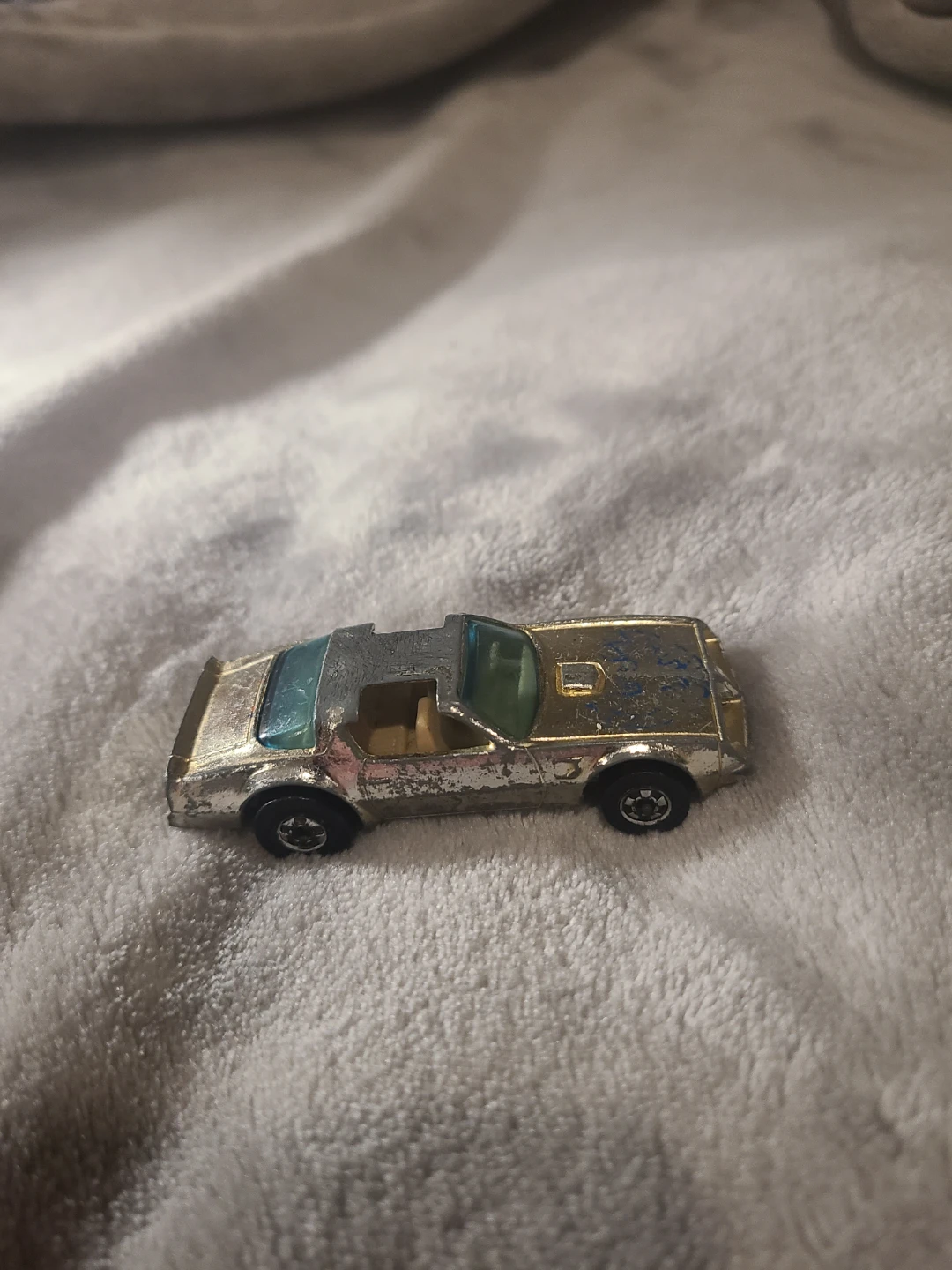 Hot Wheels Hot Bird Die-cast Car