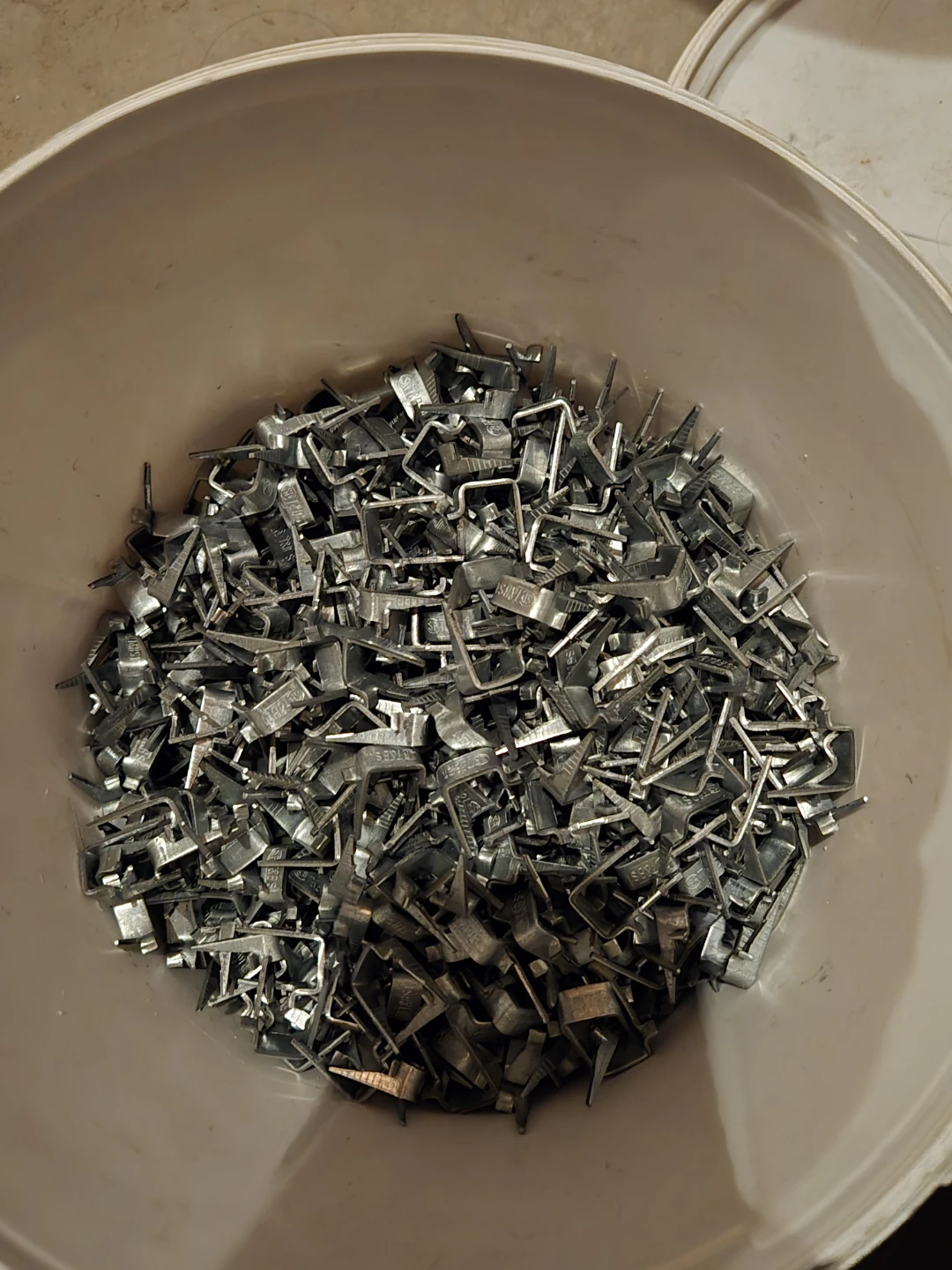 Stainless steel wall staples - photo 2