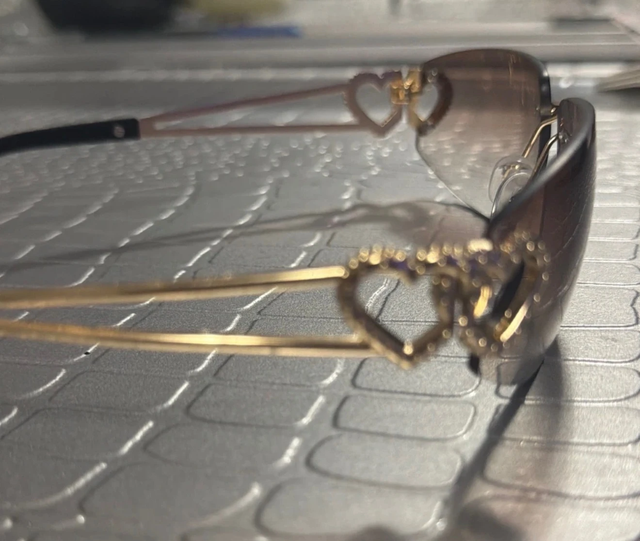 Gold Rimless Sunglasses with Heart Detail - photo 3