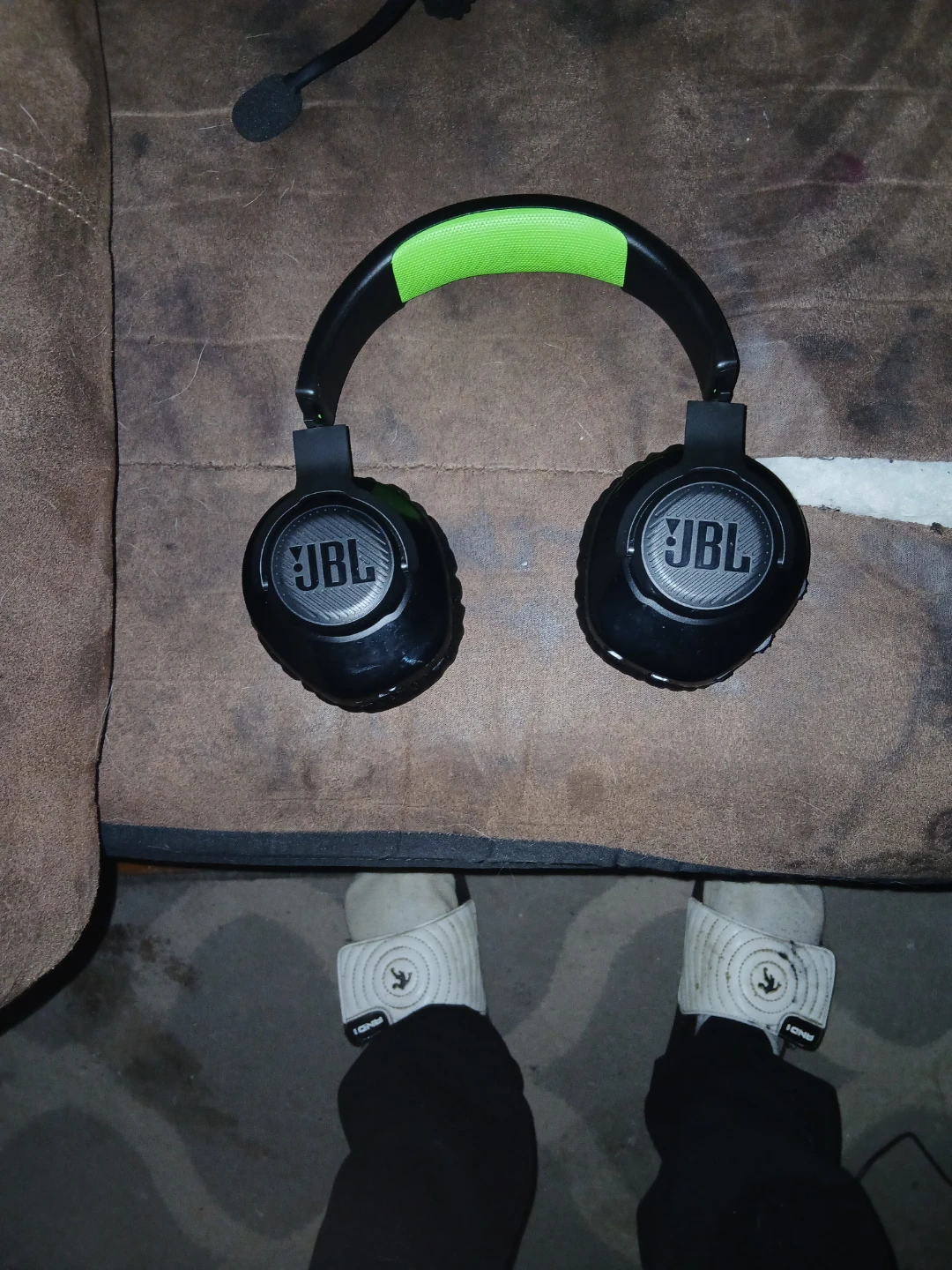 JBL wireless gaming headset and PC mic for trades - photo 4