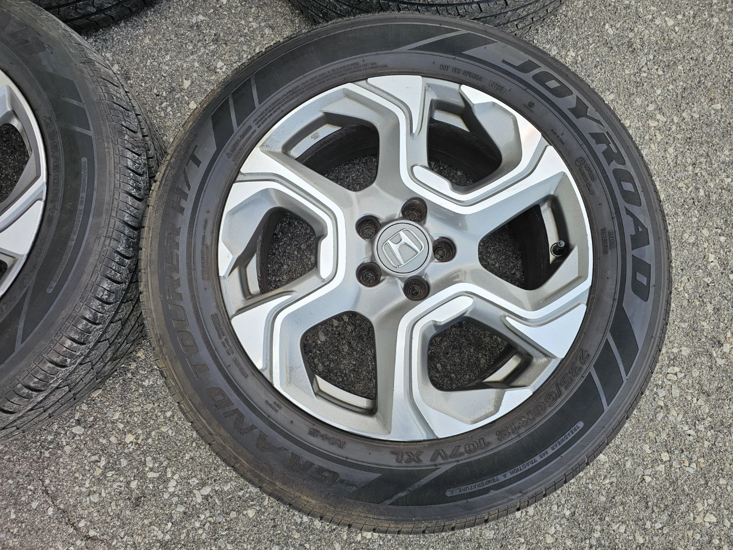 HONDA CRV O.E.M RIMS AND ALL SEASON TIRES 235/60 R18 - photo 3