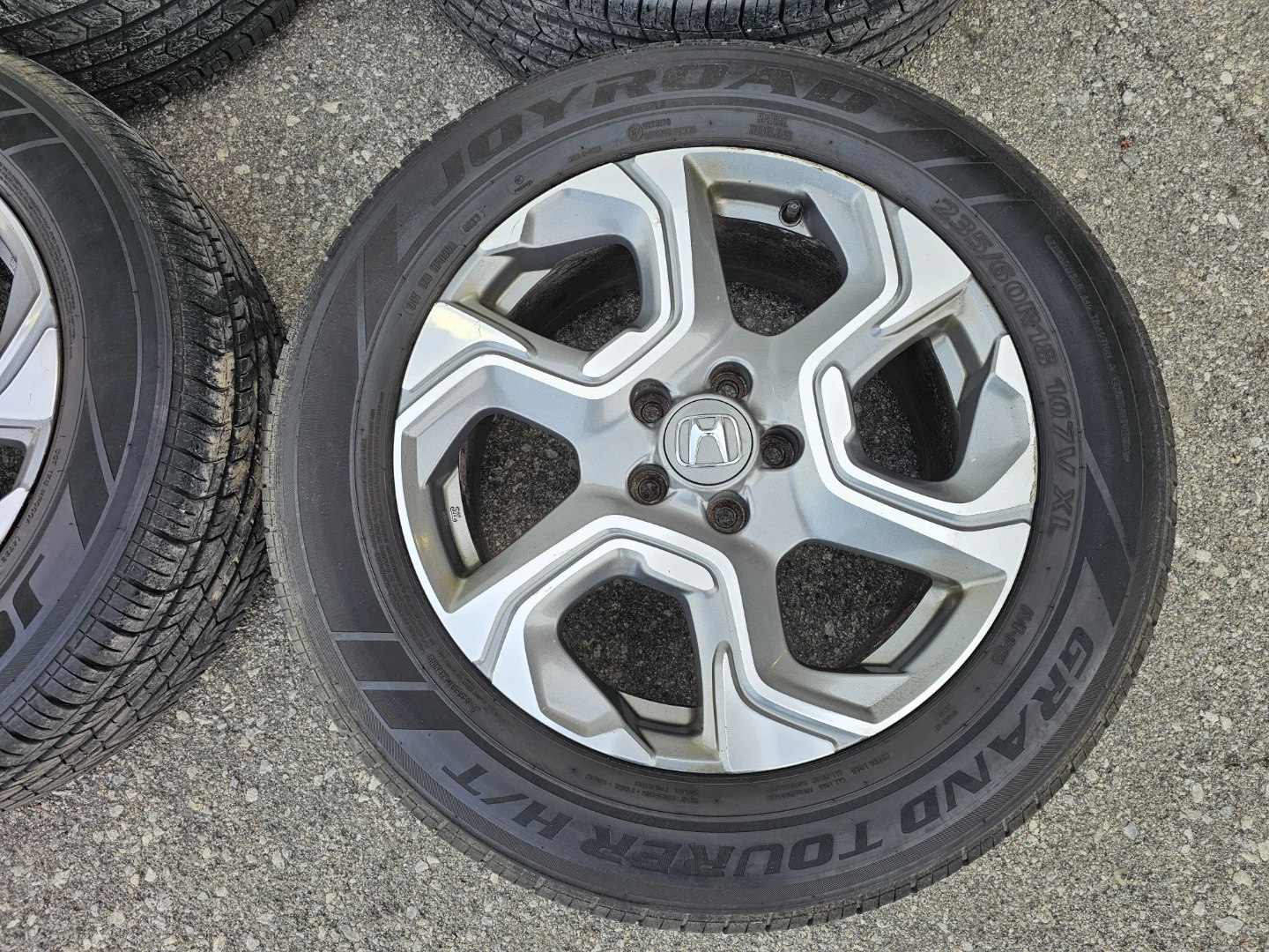 HONDA CRV O.E.M RIMS AND ALL SEASON TIRES 235/60 R18 - photo 4