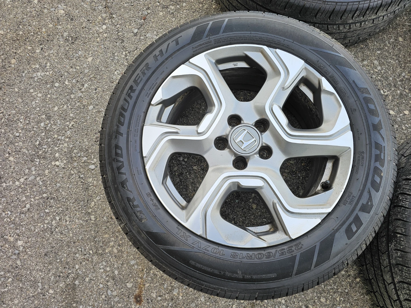 HONDA CRV O.E.M RIMS AND ALL SEASON TIRES 235/60 R18 - photo 5