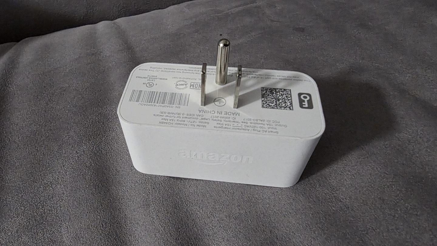 Amazon Echo Dot (3rd Gen) & Smart Plug - photo 4