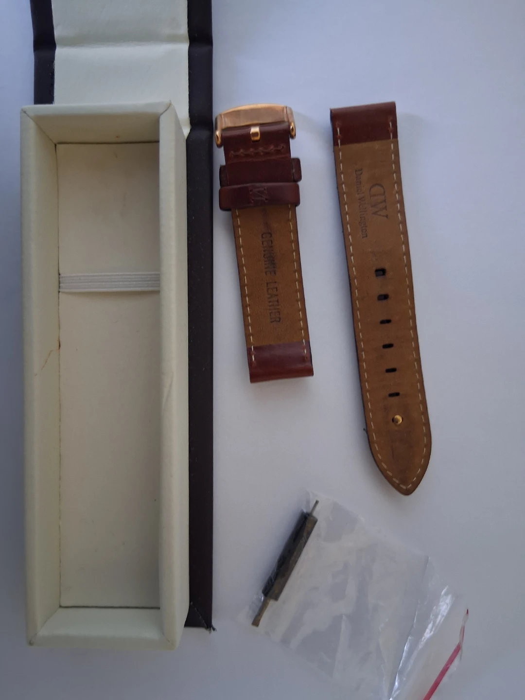 Daniel Wellington Brown Leather Watch Strap - photo 3