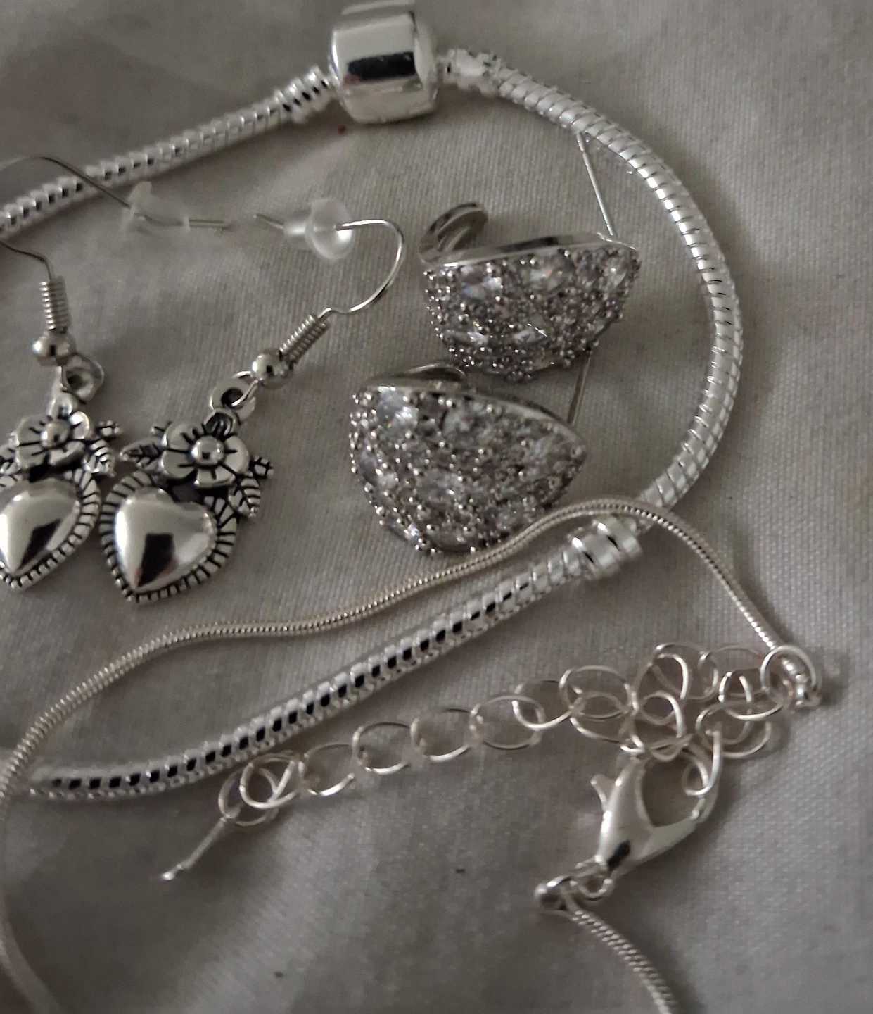 Silver Tone Heart Earrings and Bracelet Set - photo 5