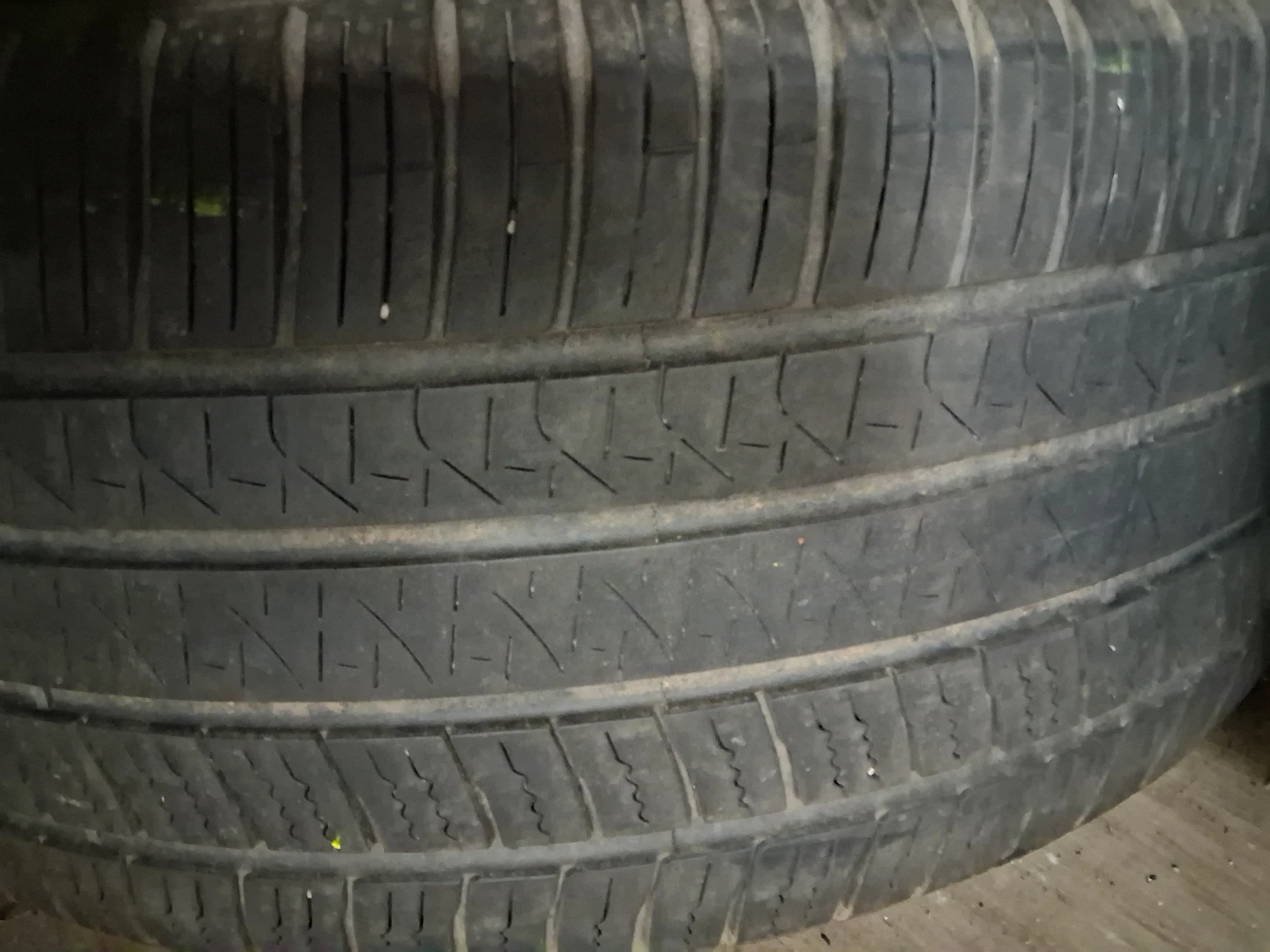 275/50 R20 PIRELLI SCORPION ZERO ALL SEASON TIRE 2023