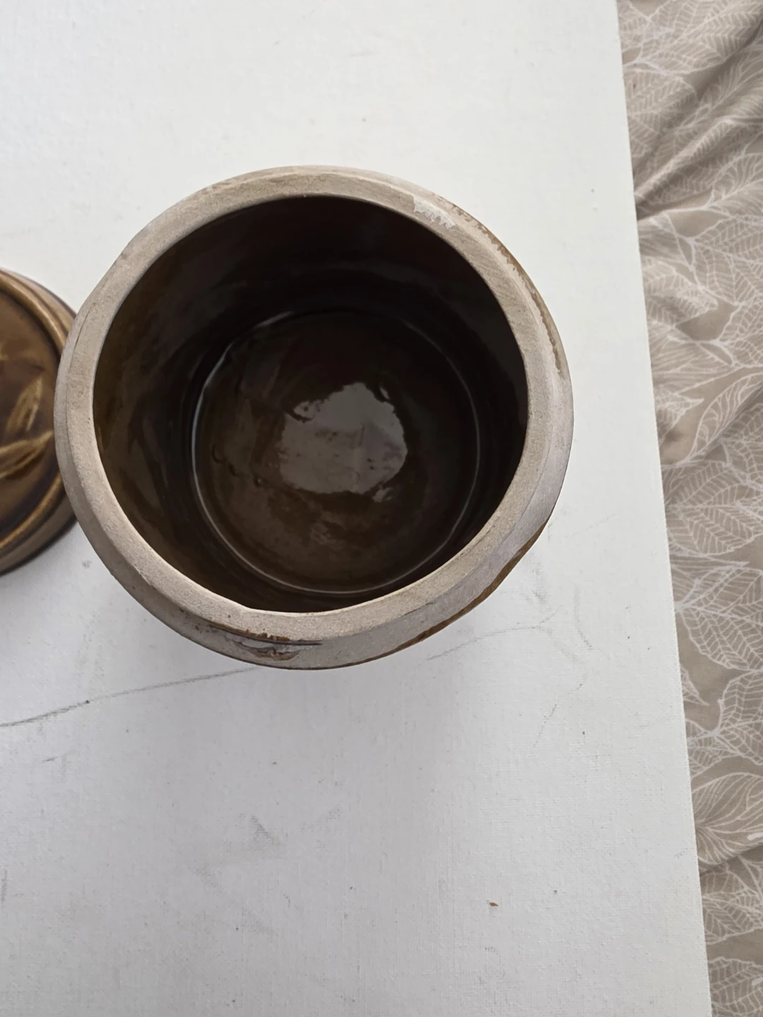 Shelia Fournier Brown Ceramic Pot with Bamboo Design - photo 5