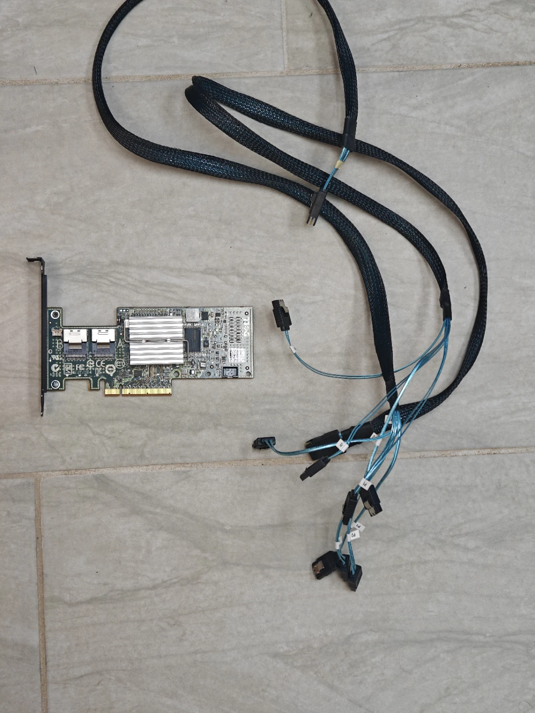 Dell 2x SAS to 8x SATA RAID Controller Card - photo 2
