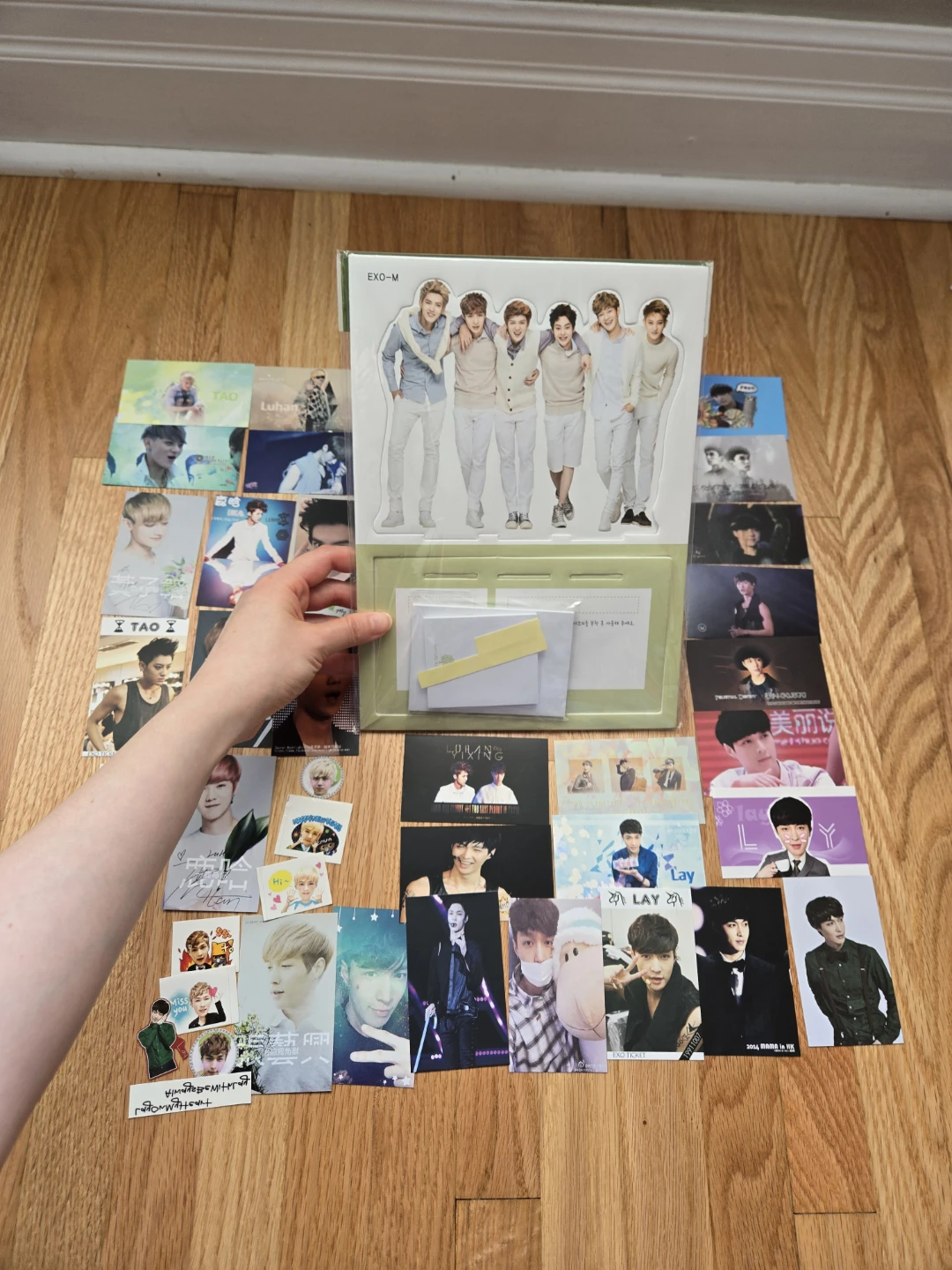 2016 EXO-M Nature Republic Standee Photocards Yixing Lay Luhan
