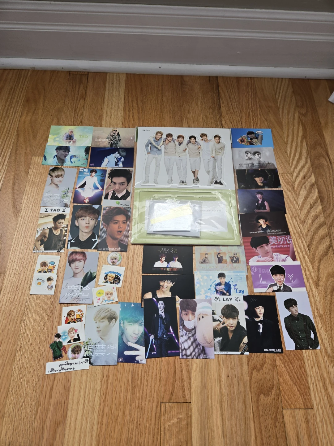 2016 EXO-M Nature Republic Standee Photocards Yixing Lay Luhan - photo 2